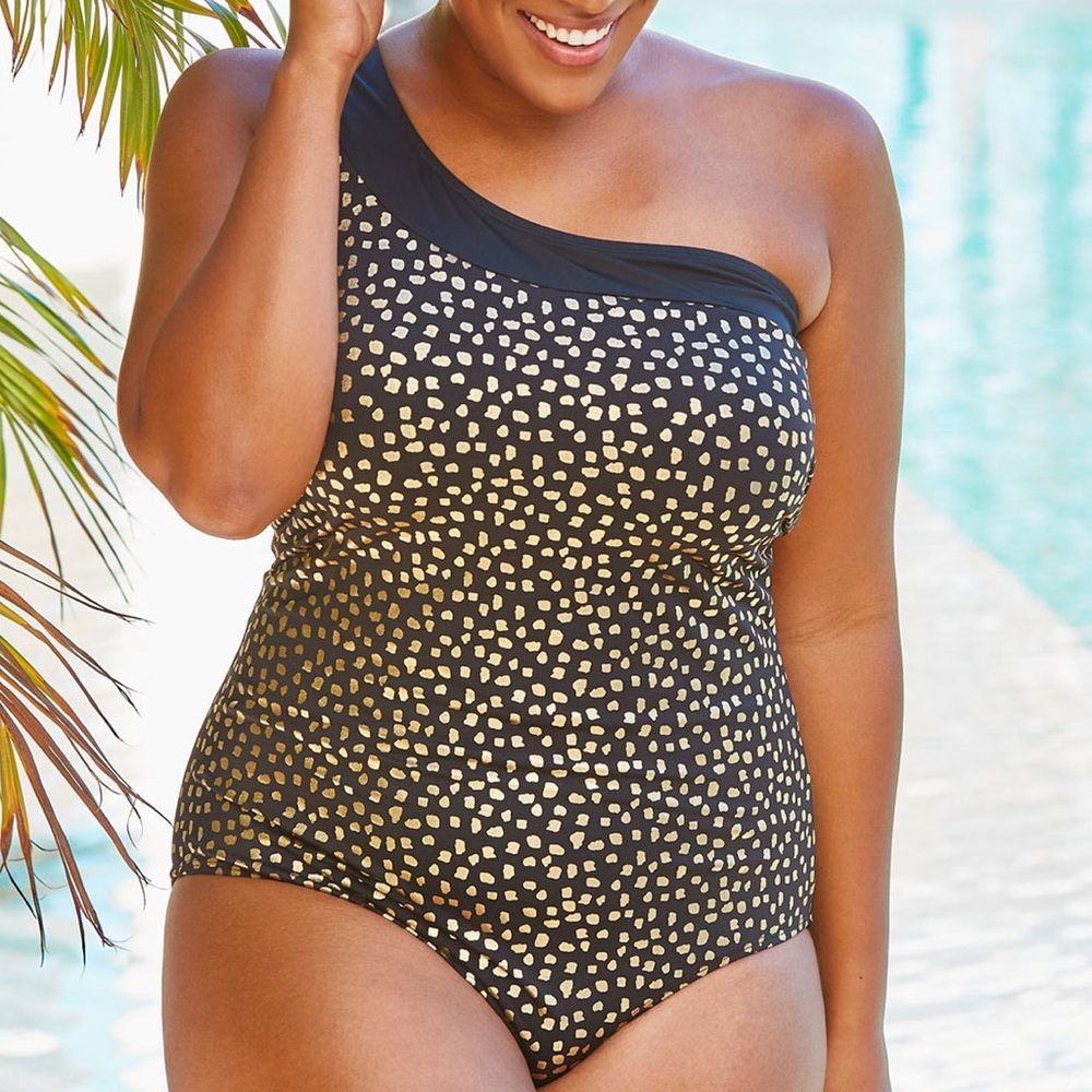 Swimsuits For All NWT One-Shoulder Swimsuit, 20
